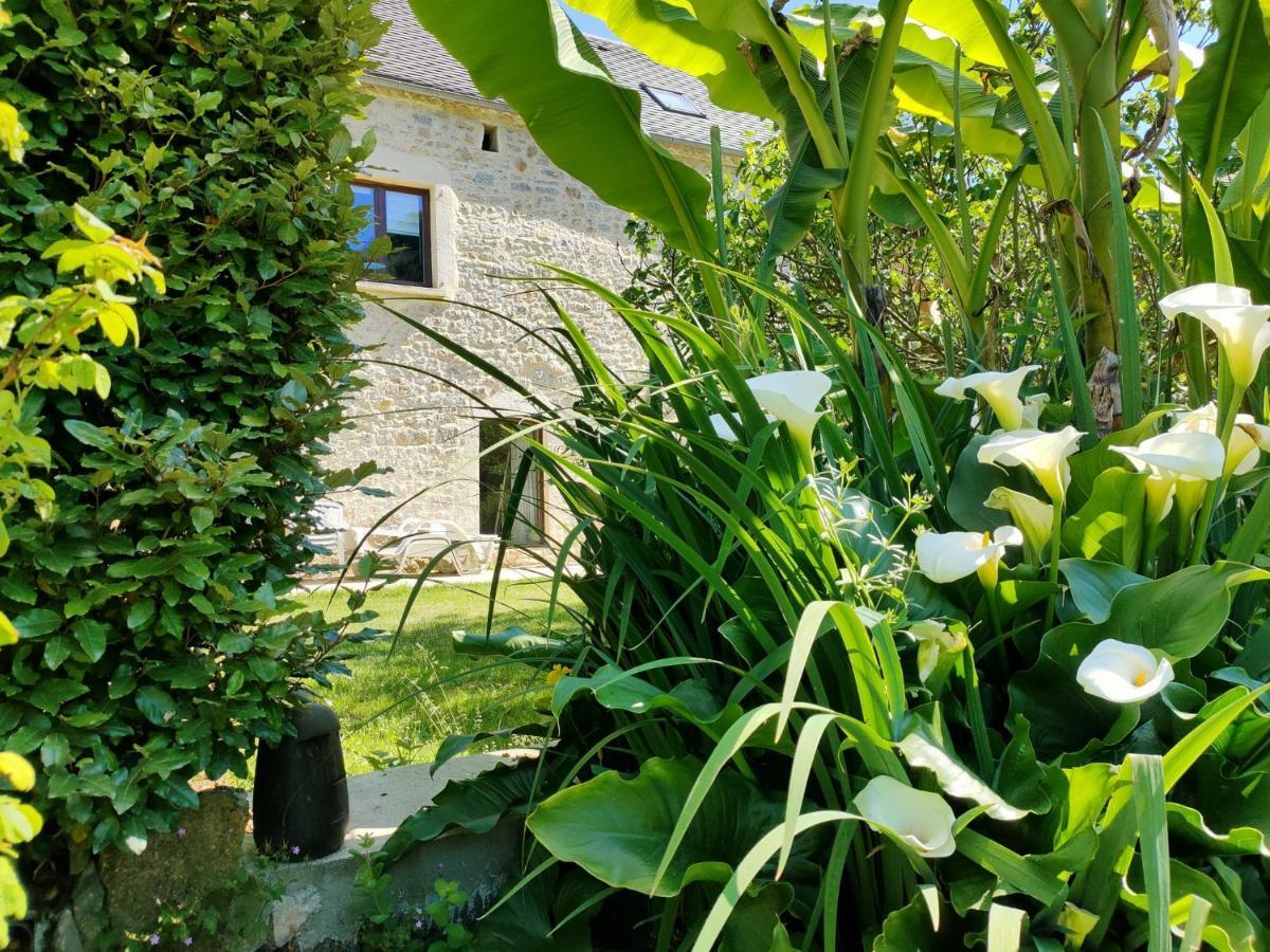 Les Pieds Dans L'Eau, Gite La Source Lachapelle-Auzac Exterior photo